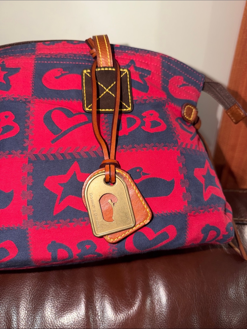 ‼️Vintage Dooney & Bourke Heart Shoulder Bag - Picture 2 of 9